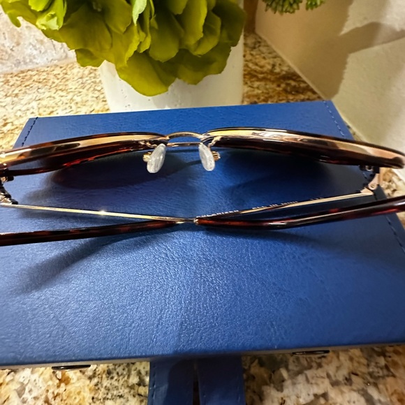 Quay Tortoise Shell Sunglasses - Picture 2 of 3